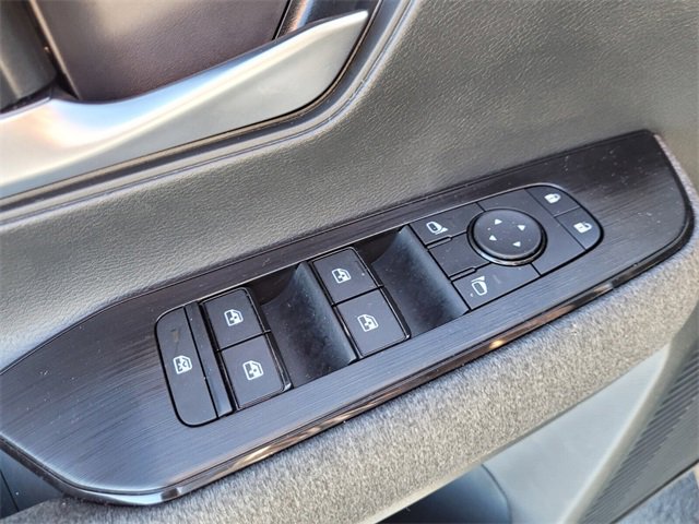 Certified 2025 Nissan Kicks SV w/ Illumination Package image 25