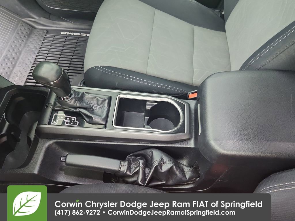 Used 2020 Toyota Tacoma TRD Sport image 30