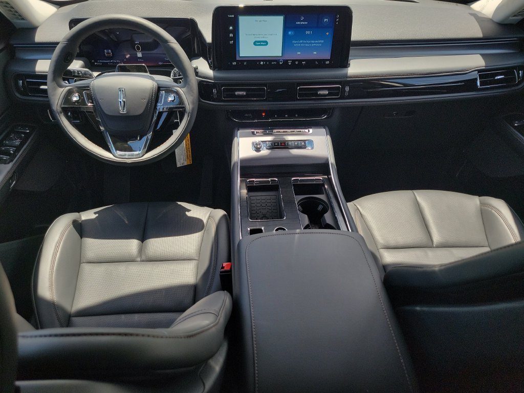 New 2026 Lincoln Aviator 2WD image 9