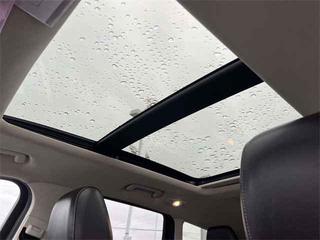 Certified 2017 Ford Escape Titanium w/ Equipment Group 301A image 27