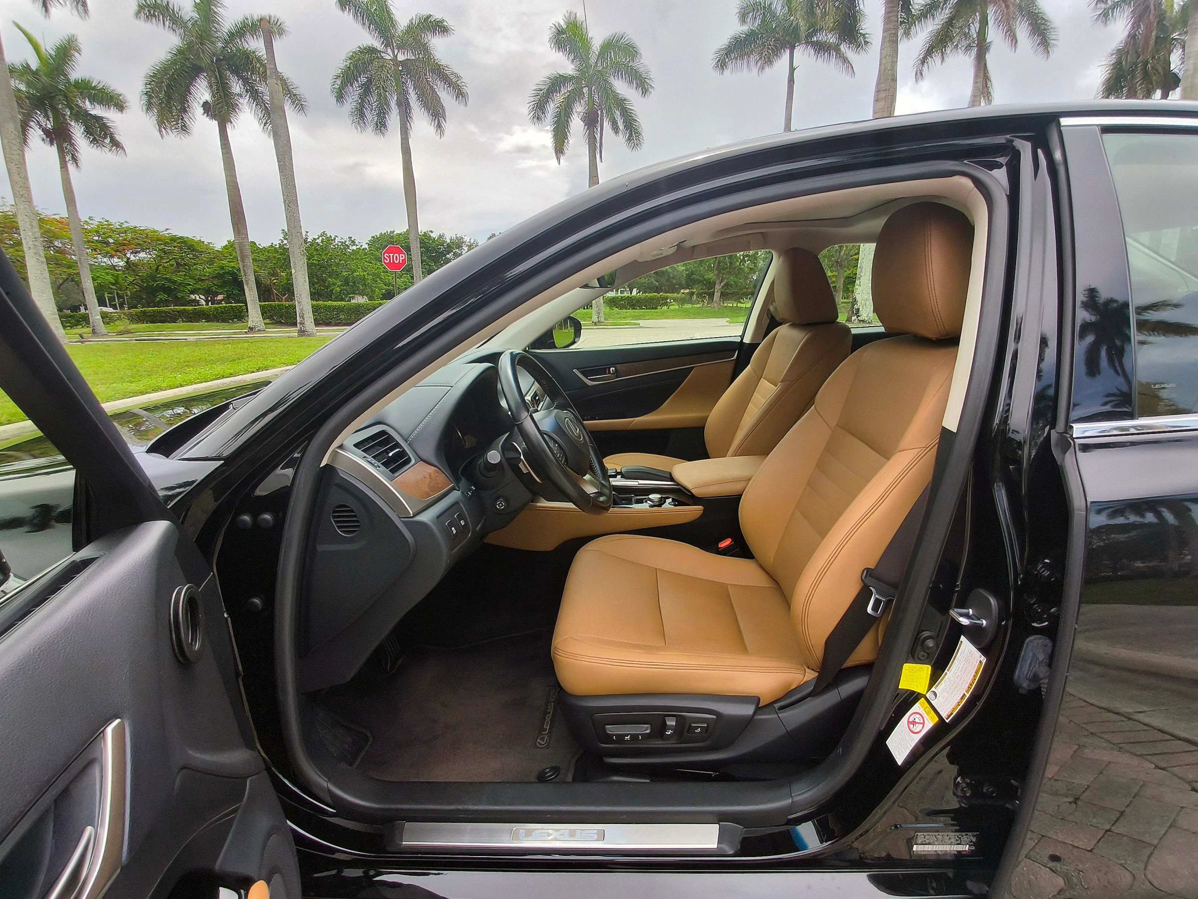 Used 2017 Lexus GS 350 w/ Preferred Accessory Package RWD image 22