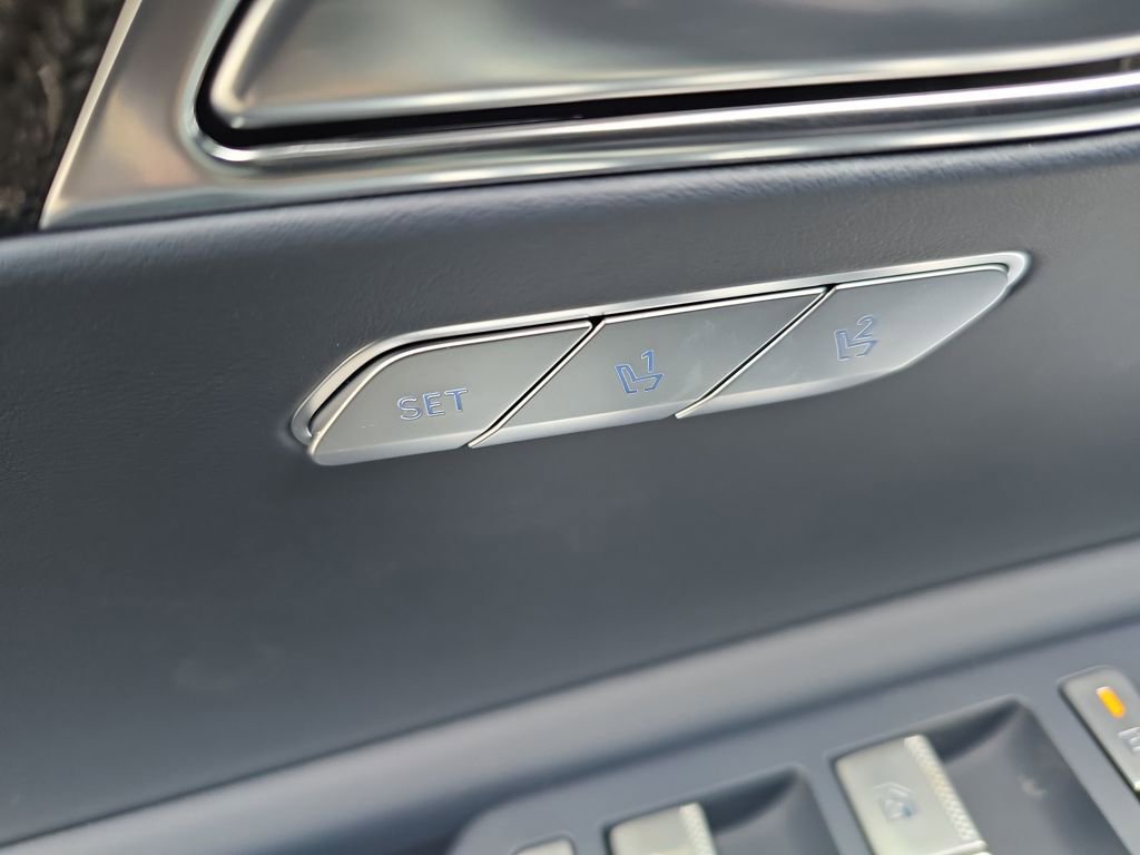 New 2026 Genesis GV80 3.5T e-SC image 13