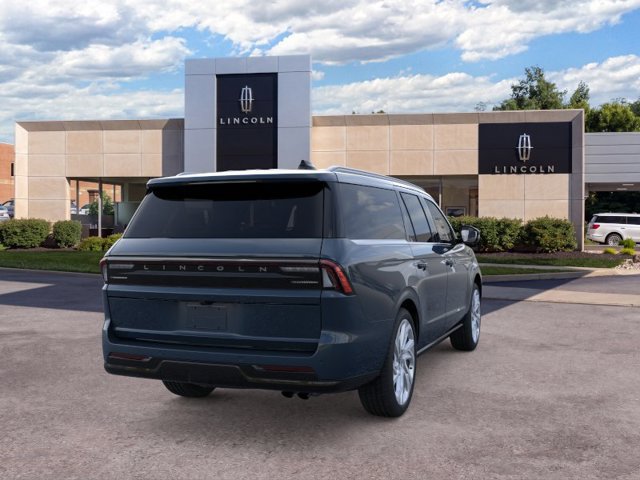 New 2025 Lincoln Navigator L Reserve AWD/4WD image 8