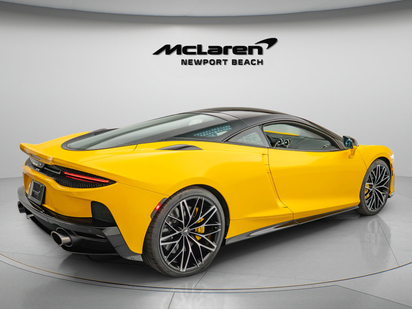 Used 2025 McLaren GTS RWD image 6
