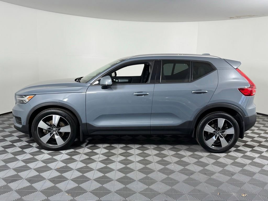 Used 2020 Volvo XC40 T5 Momentum w/ Premium Package AWD/4WD image 11