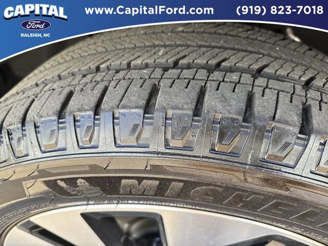 Certified 2025 Ford Expedition Max Platinum w/ Driver's Package AWD/4WD image 13