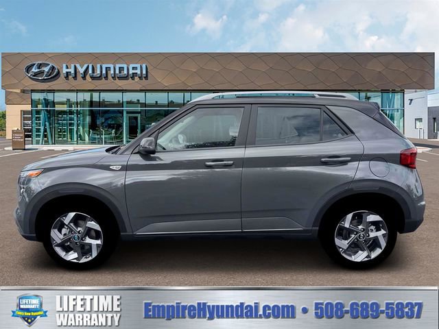 New 2026 Hyundai Venue SEL FWD image 3