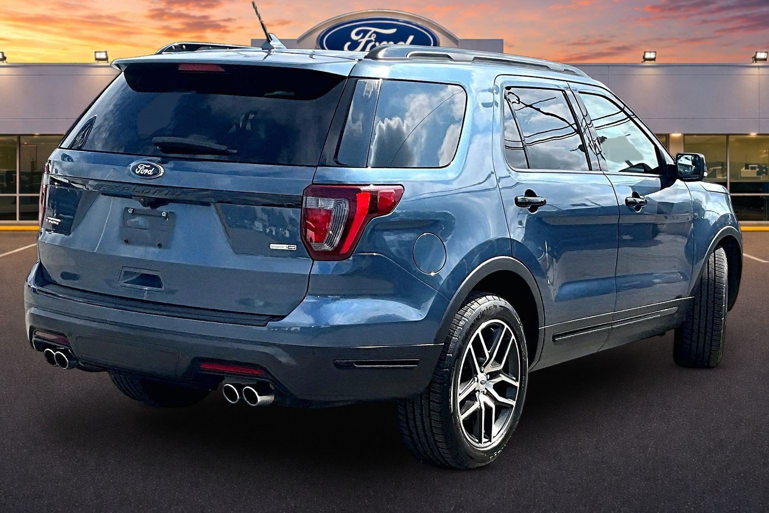 Used 2018 Ford Explorer Sport AWD/4WD image 11