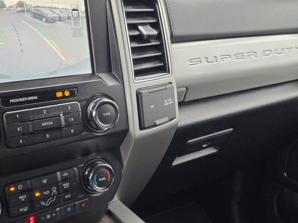 Used 2019 Ford F250 Lariat image 27