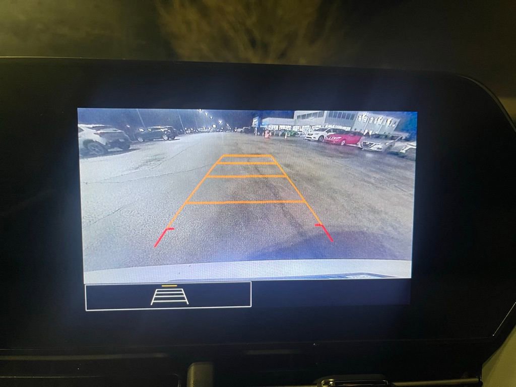 Used 2024 Chevrolet Trax RS w/ Driver Confidence Package image 9