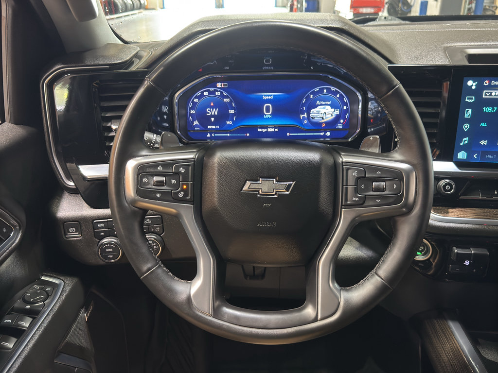 Used 2024 Chevrolet Silverado 1500 RST w/ Convenience Package II AWD/4WD image 23