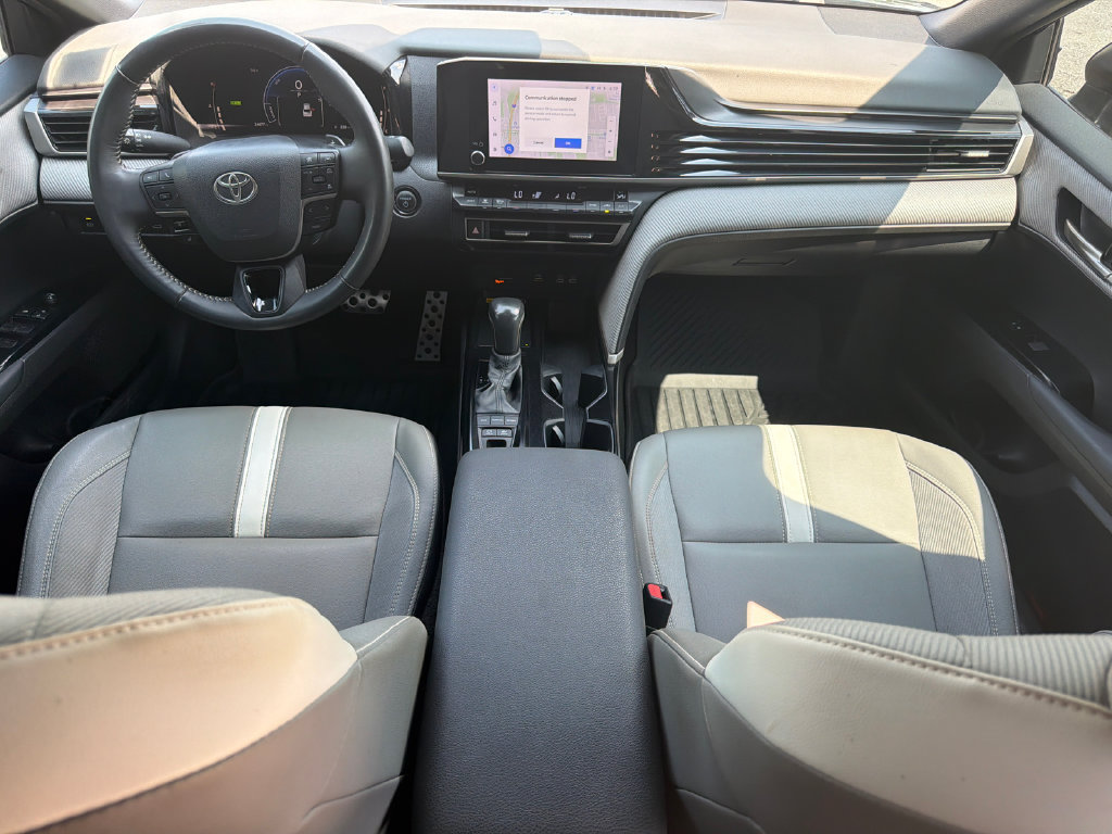 Used 2025 Toyota Camry SE w/ Convenience Package FWD image 27