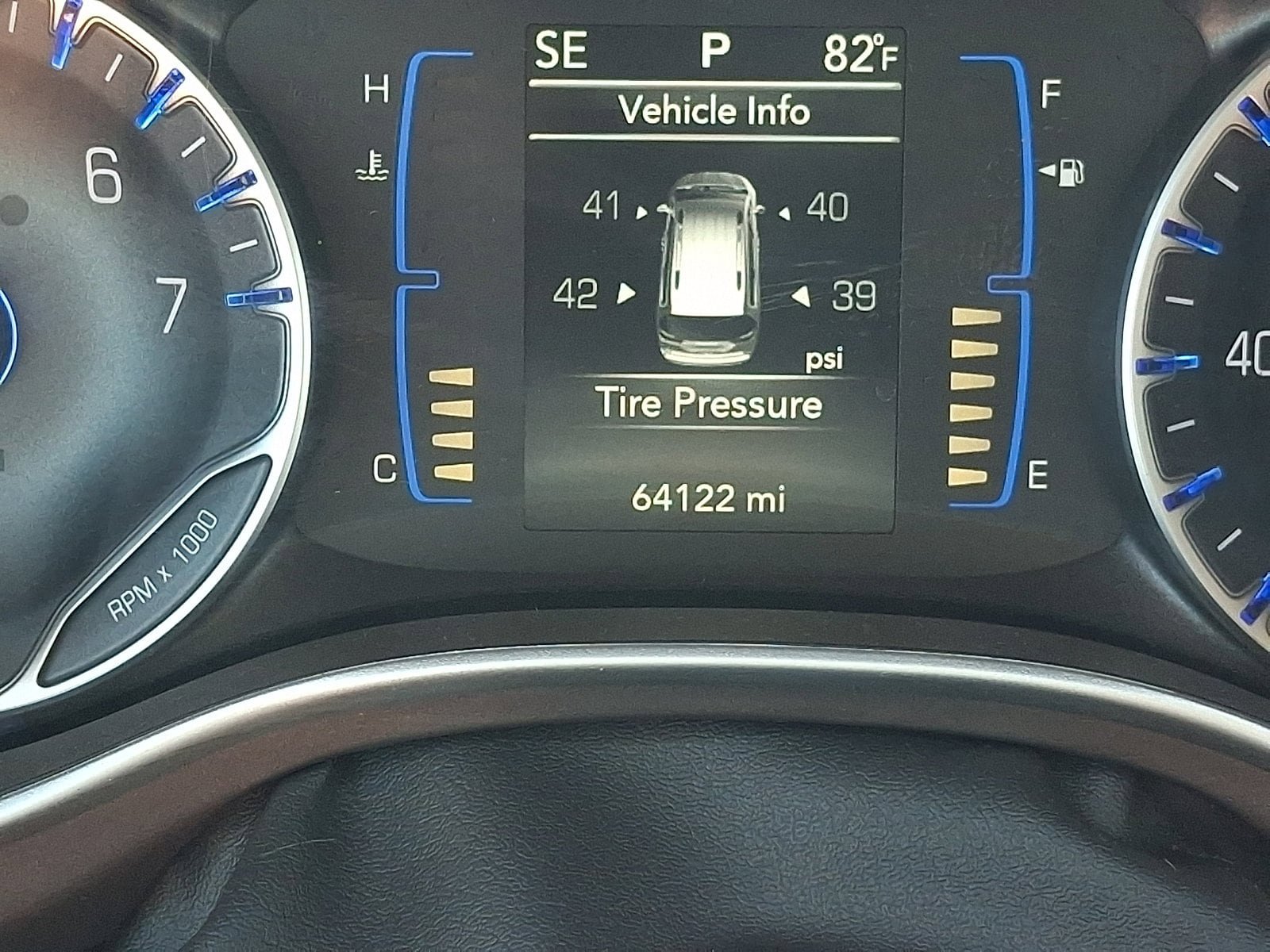 Used 2023 Chrysler Voyager LX FWD image 20