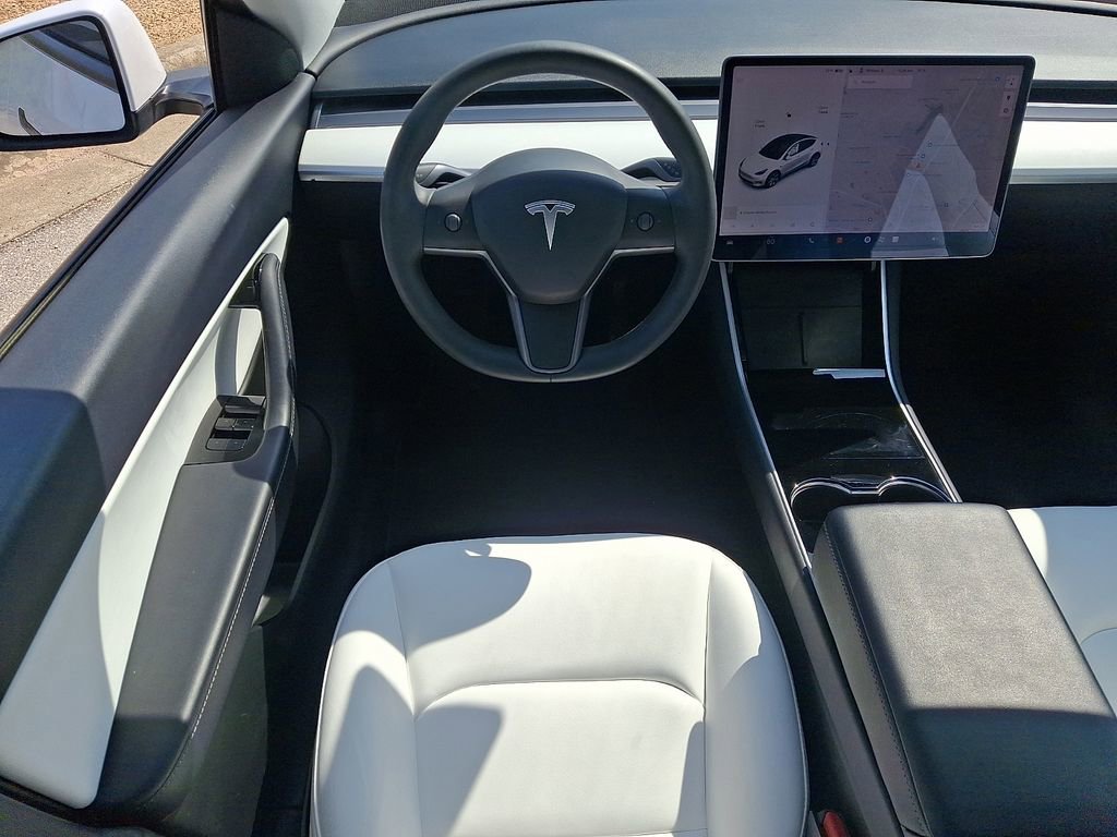 Used 2020 Tesla Model Y Long Range image 11