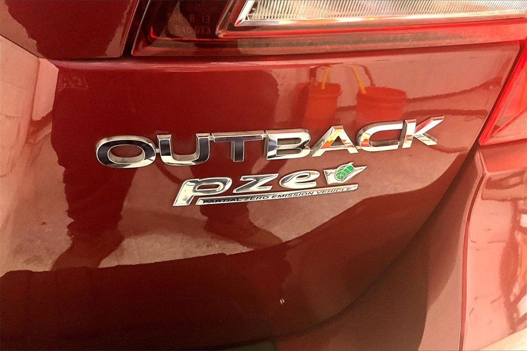 Used 2017 Subaru Outback 2.5i Limited image 24