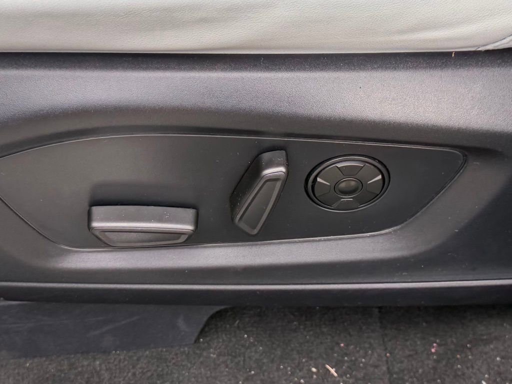 New 2026 Ford Explorer Platinum w/ LUX Leather Package image 15