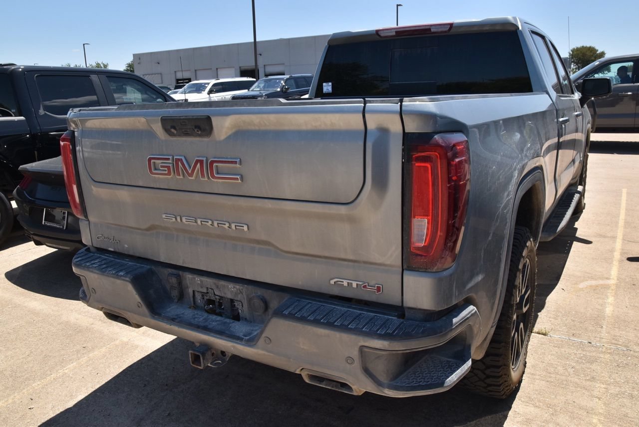 Used 2025 GMC Sierra 1500 AT4 w/ AT4 Premium Package AWD/4WD image 5
