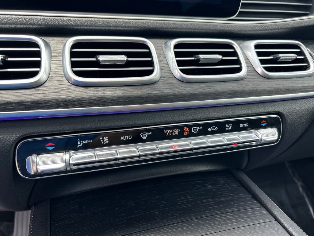 Used 2025 Mercedes-Benz GLE 350 4MATIC w/ AMG Line Exterior image 39