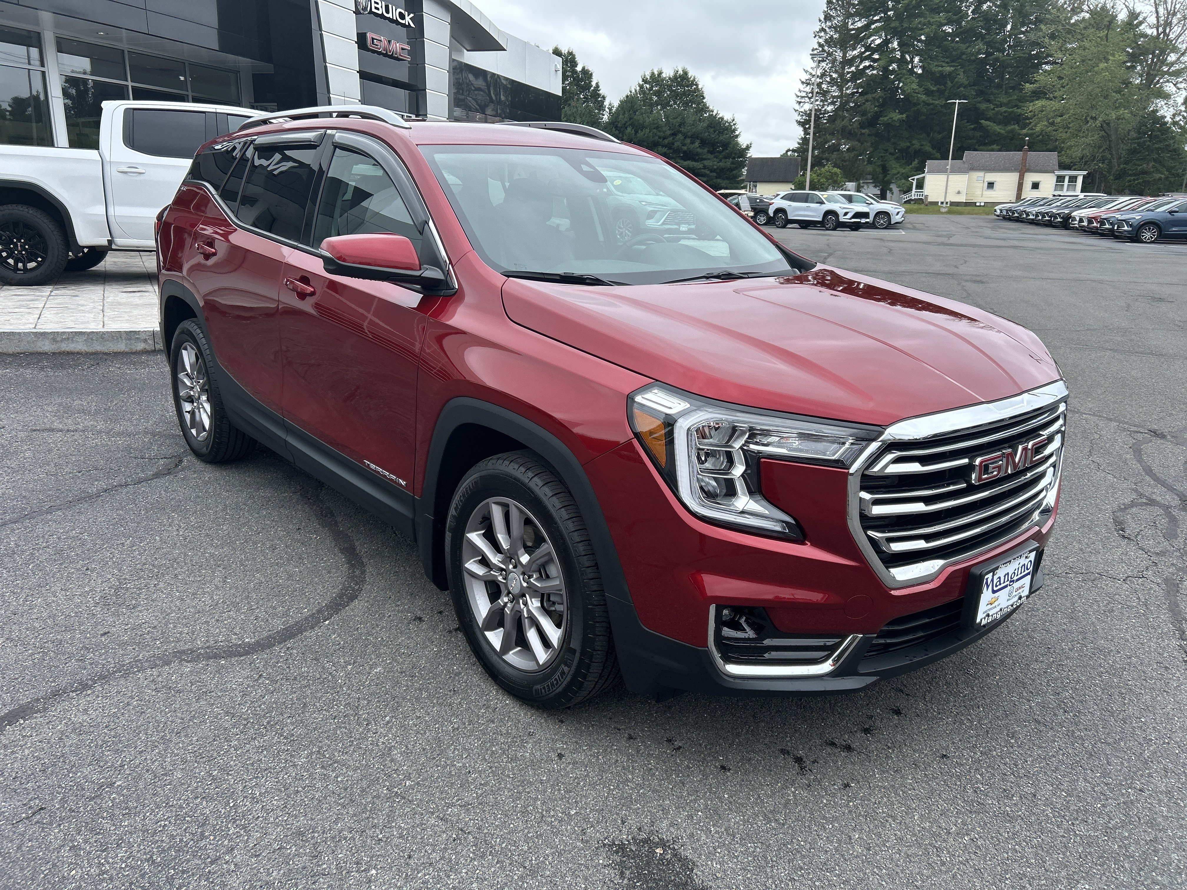 Certified 2024 GMC Terrain SLT AWD/4WD image 16