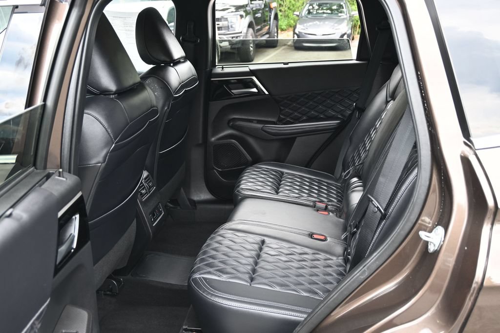 Used 2024 Mitsubishi Outlander SEL Black Edition AWD/4WD image 34
