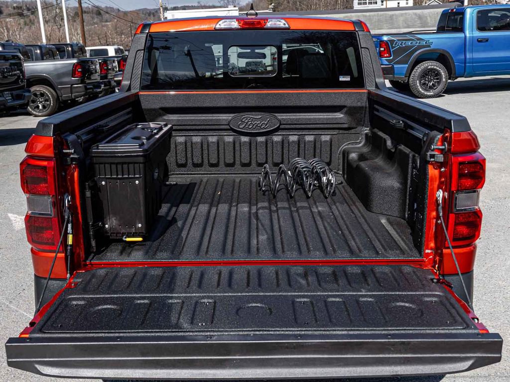 Used 2022 Ford Maverick Lariat w/ Lariat Luxury Package image 35