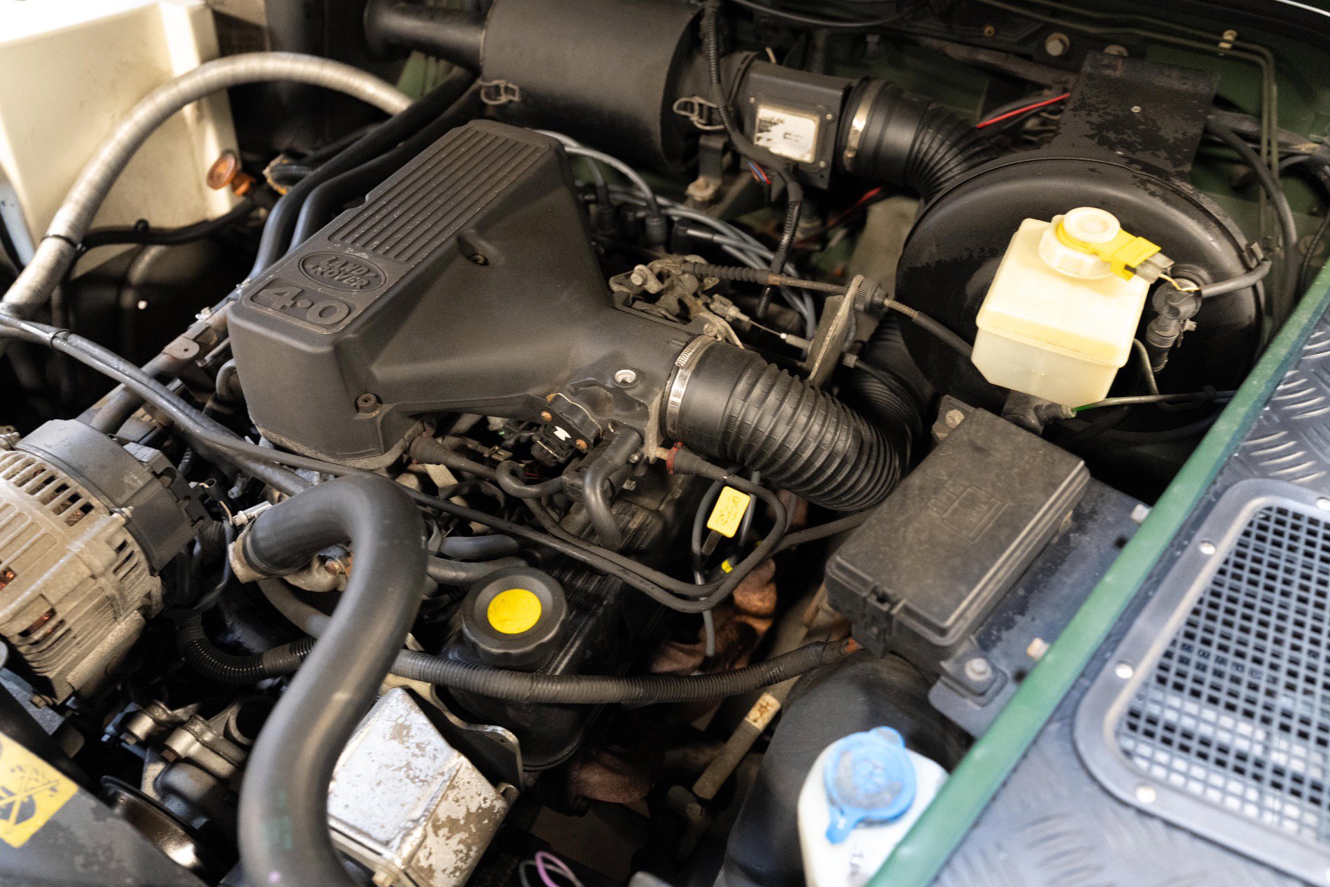 Used 1997 Land Rover Defender 90 image 85