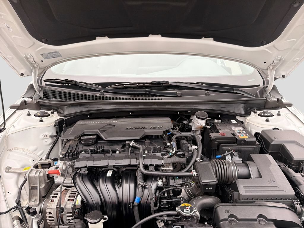Certified 2024 Hyundai Elantra SEL w/ Convenience Package FWD image 15