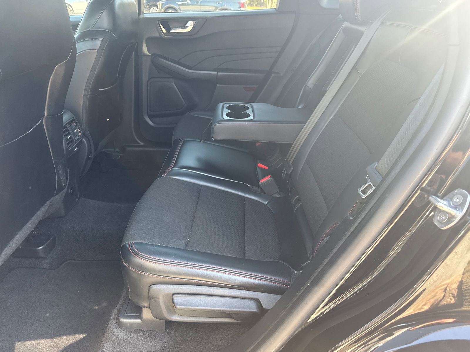 Used 2025 Ford Escape ST-Line FWD image 20