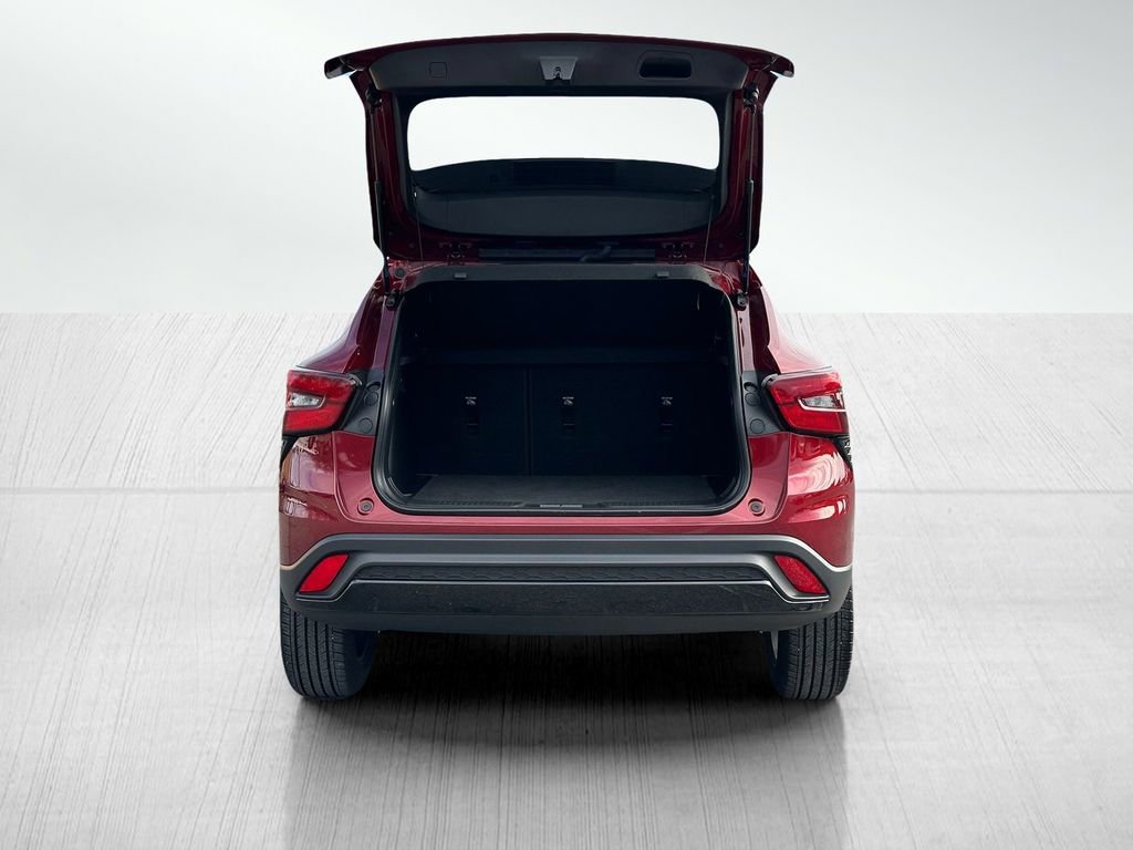 Used 2024 Chevrolet Trax RS image 7