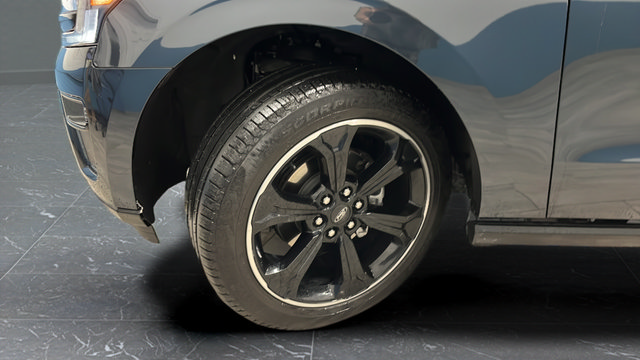 Used 2024 Ford Expedition Limited AWD/4WD image 40