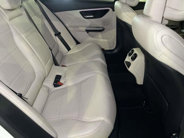 Used 2025 Mercedes-Benz C 300 Sedan image 23