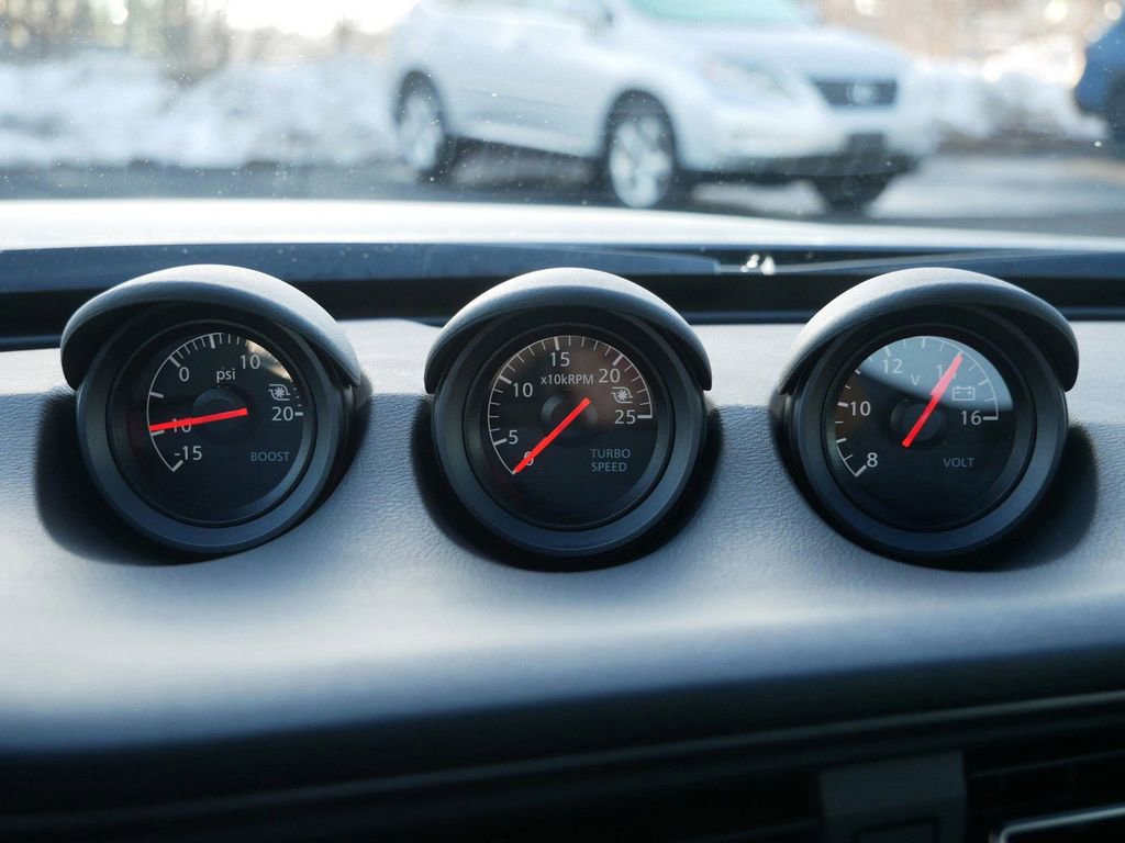 Used 2024 Nissan Z Performance w/ Floor Mat Package image 27