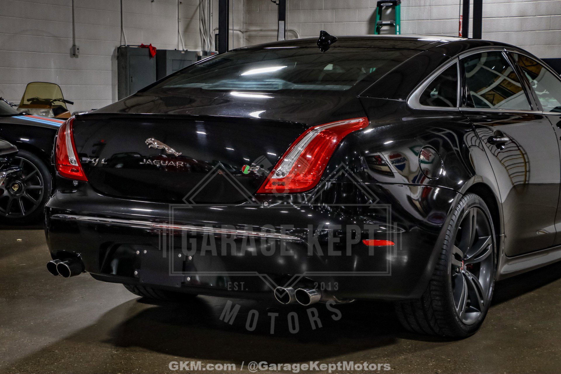 Used 2015 Jaguar XJ R LWB image 50