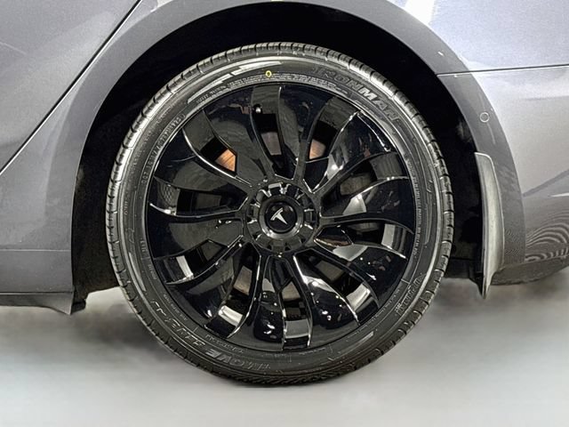 Used 2018 Tesla Model 3 Long Range RWD image 29