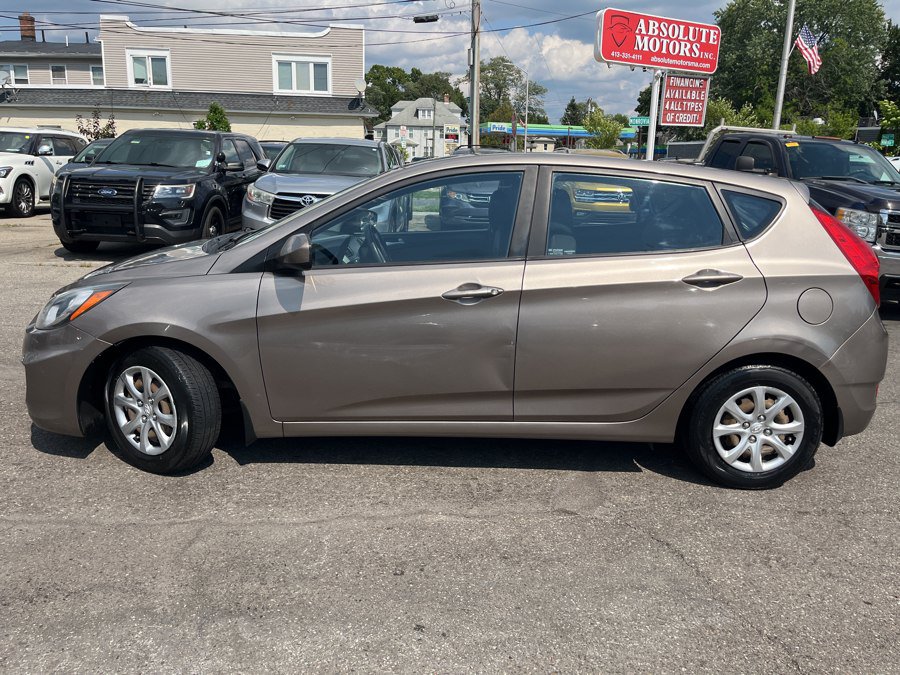 Used 2013 Hyundai Accent GS FWD image 9