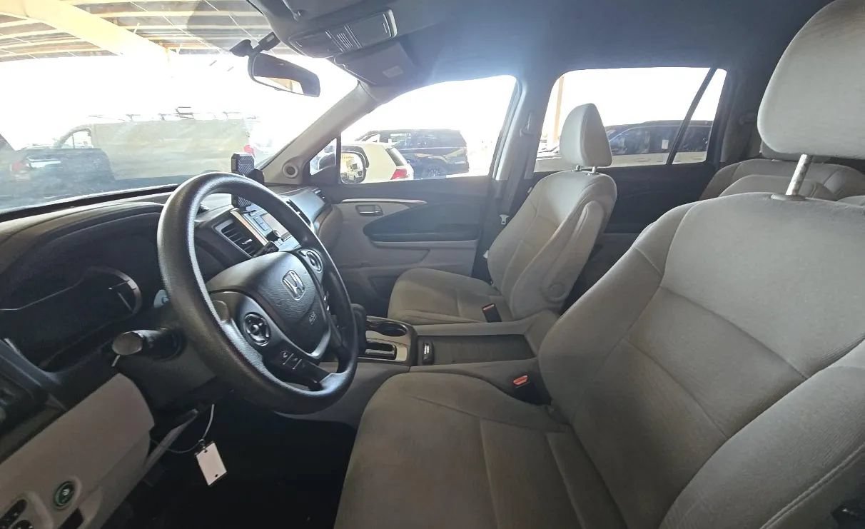 Used 2017 Honda Pilot LX image 5