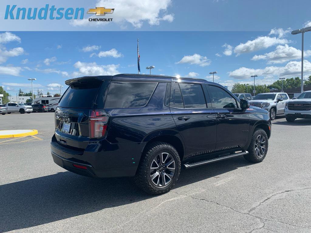Used 2022 Chevrolet Tahoe Z71 w/ Luxury Package AWD/4WD image 7