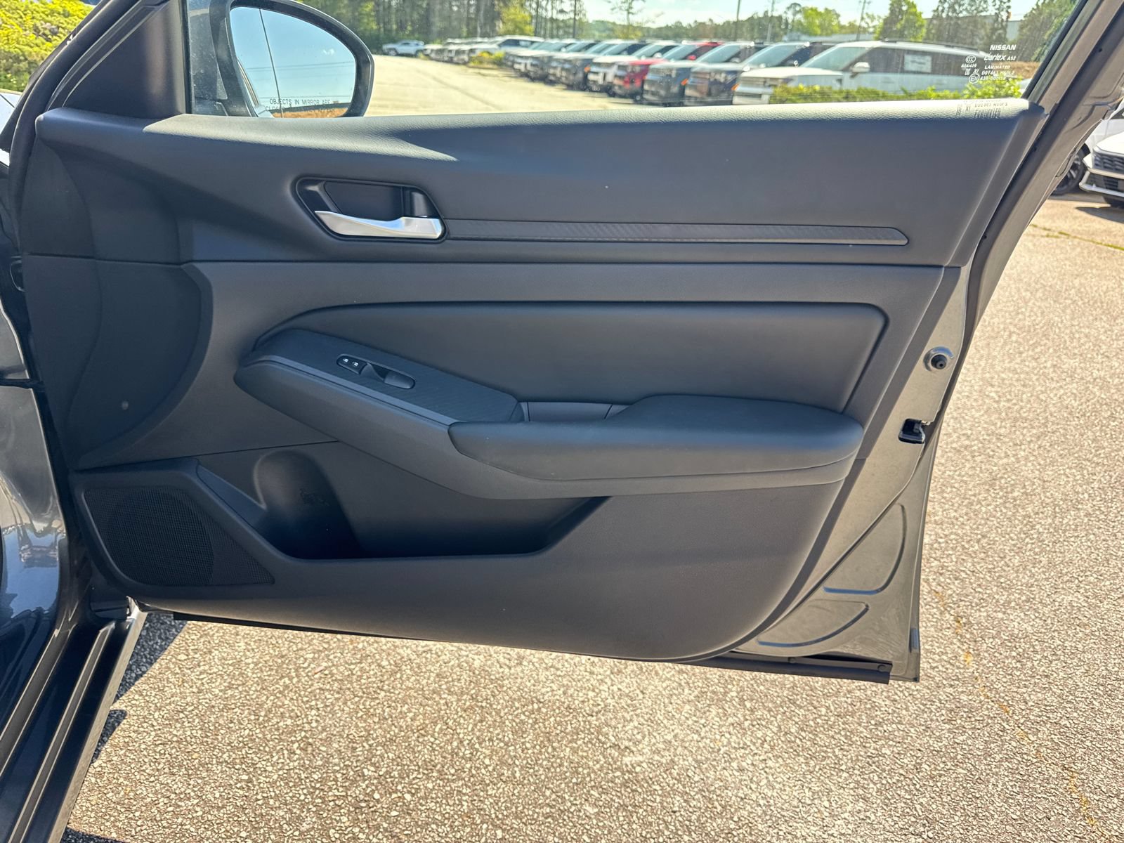 Used 2022 Nissan Altima 2.5 S FWD image 14