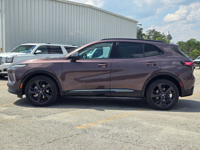 Used 2025 Buick Envision Sport Touring AWD/4WD image 2