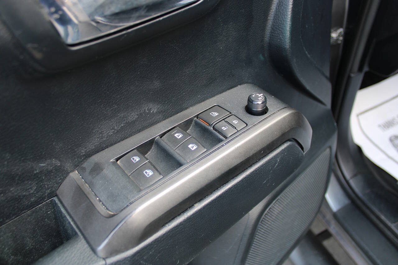 Used 2019 Toyota Tacoma TRD Sport AWD/4WD image 22