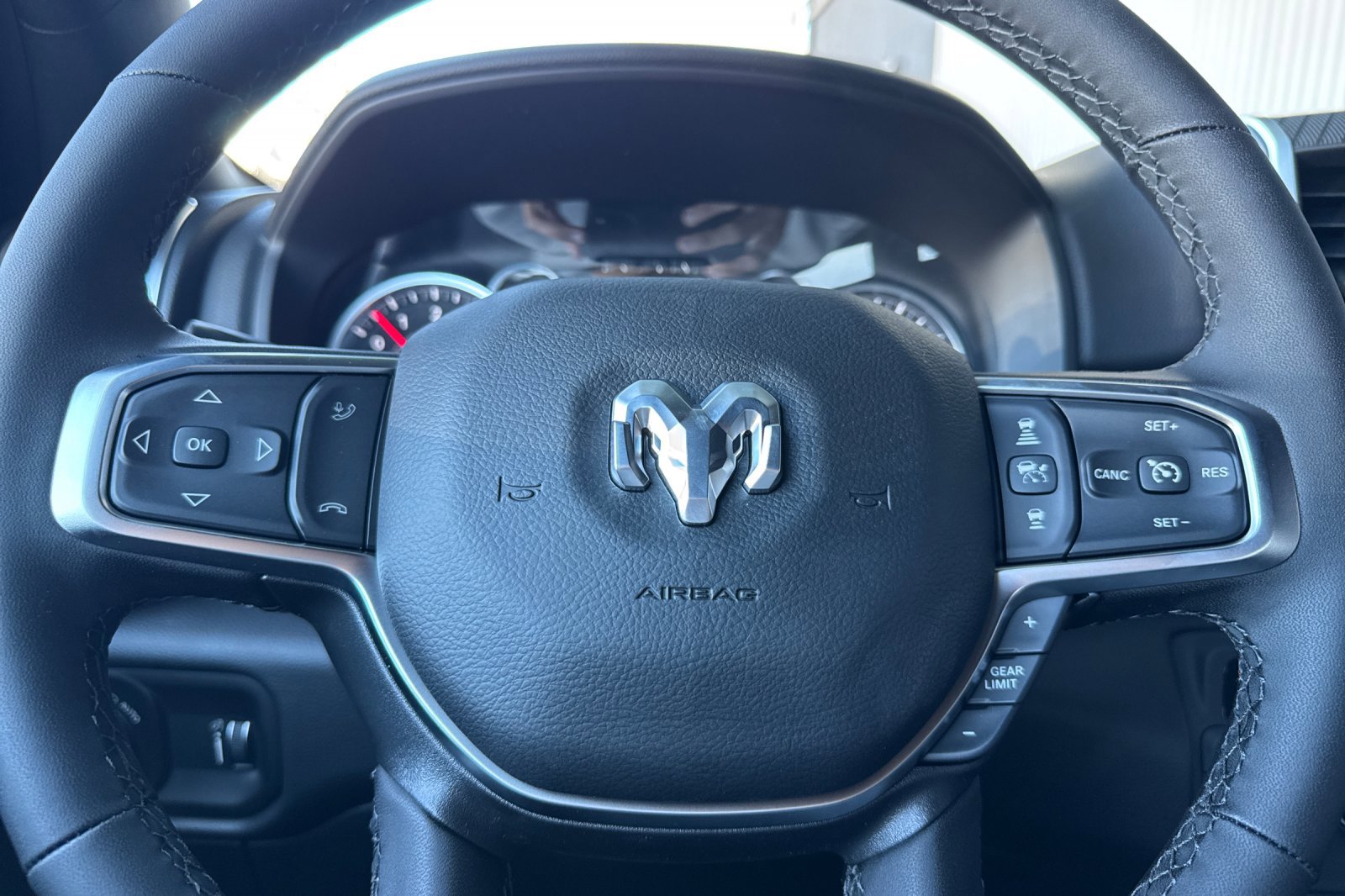 New 2026 RAM 1500 4x4 Crew Cab image 21