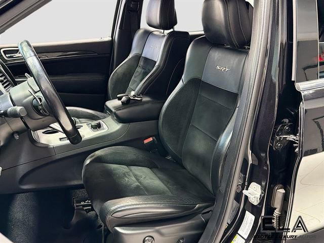 Used 2015 Jeep Grand Cherokee SRT image 21
