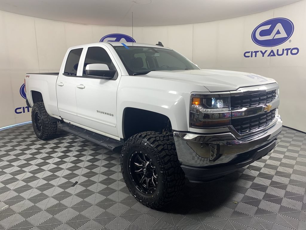 Used 2018 Chevrolet Silverado 1500 LT w/ All Star Edition AWD/4WD image 1