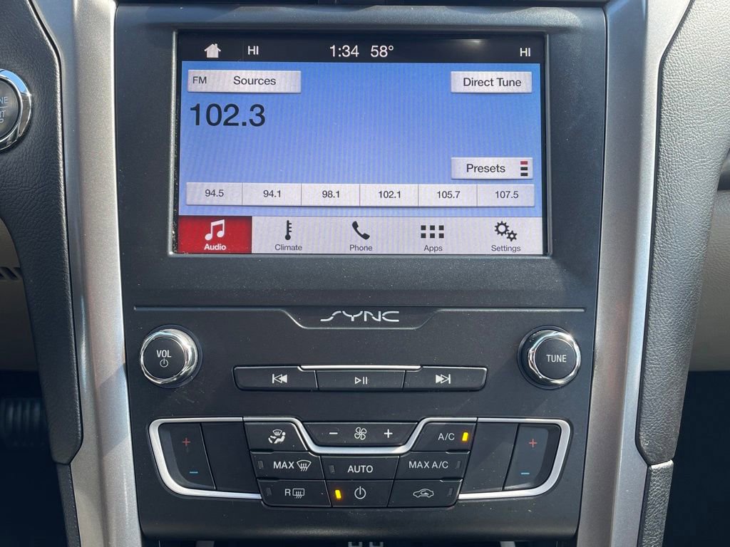 Used 2019 Ford Fusion SE image 11