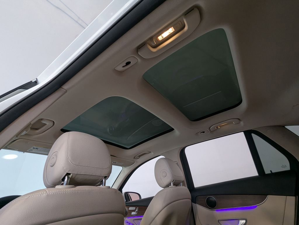 Used 2020 Mercedes-Benz GLC 300 image 11