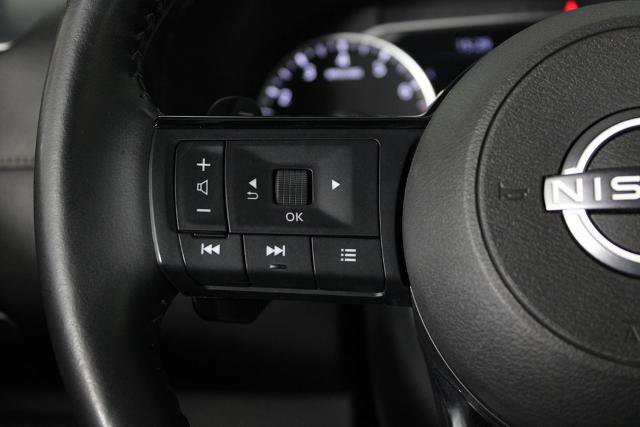 Certified 2023 Nissan Pathfinder SL w/ Black Appearance Package FWD image 28