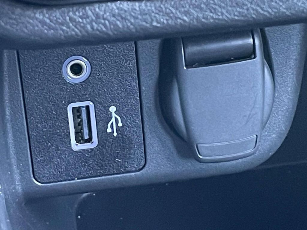 Used 2025 Nissan Versa S w/ S Plus Package image 28