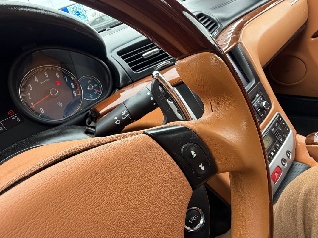 Used 2011 Maserati GranTurismo Coupe image 27