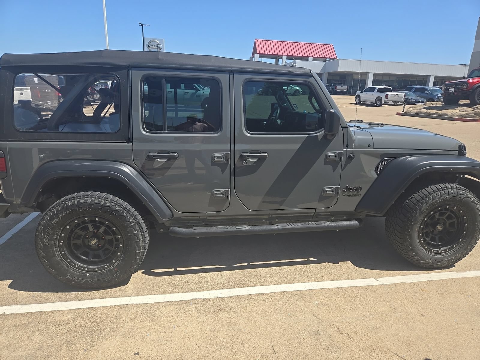 Used 2022 Jeep Wrangler Unlimited Sport AWD/4WD image 10