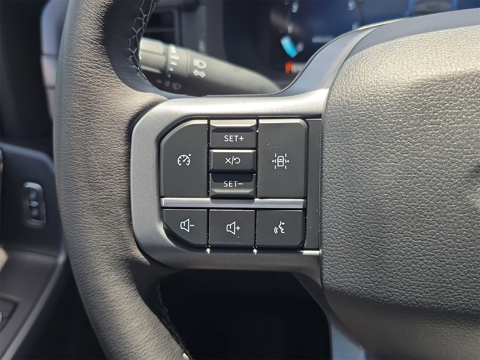 New 2025 Ford F150 XLT w/ Equipment Group 301A Standard image 21